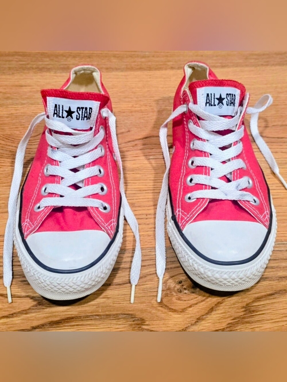 NWOT Converse Chuck Taylor All Star Red Canvas Sneakers-Female 6.5/Male 4.5